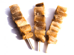 Кальмар со вкусом краба (Мясо краба) (ПУТИНА): Шашлычок из сома холодного копчения