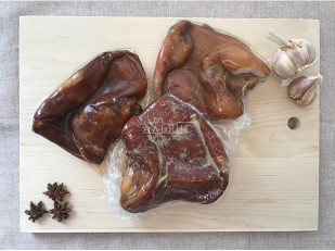 Арахис в глазури: Уши свиные (Цельные) 